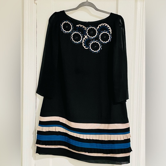 Monsoon Dresses & Skirts - Monsoon Black Embroidered Above Knee Dress Sheer Sleeves Size 10